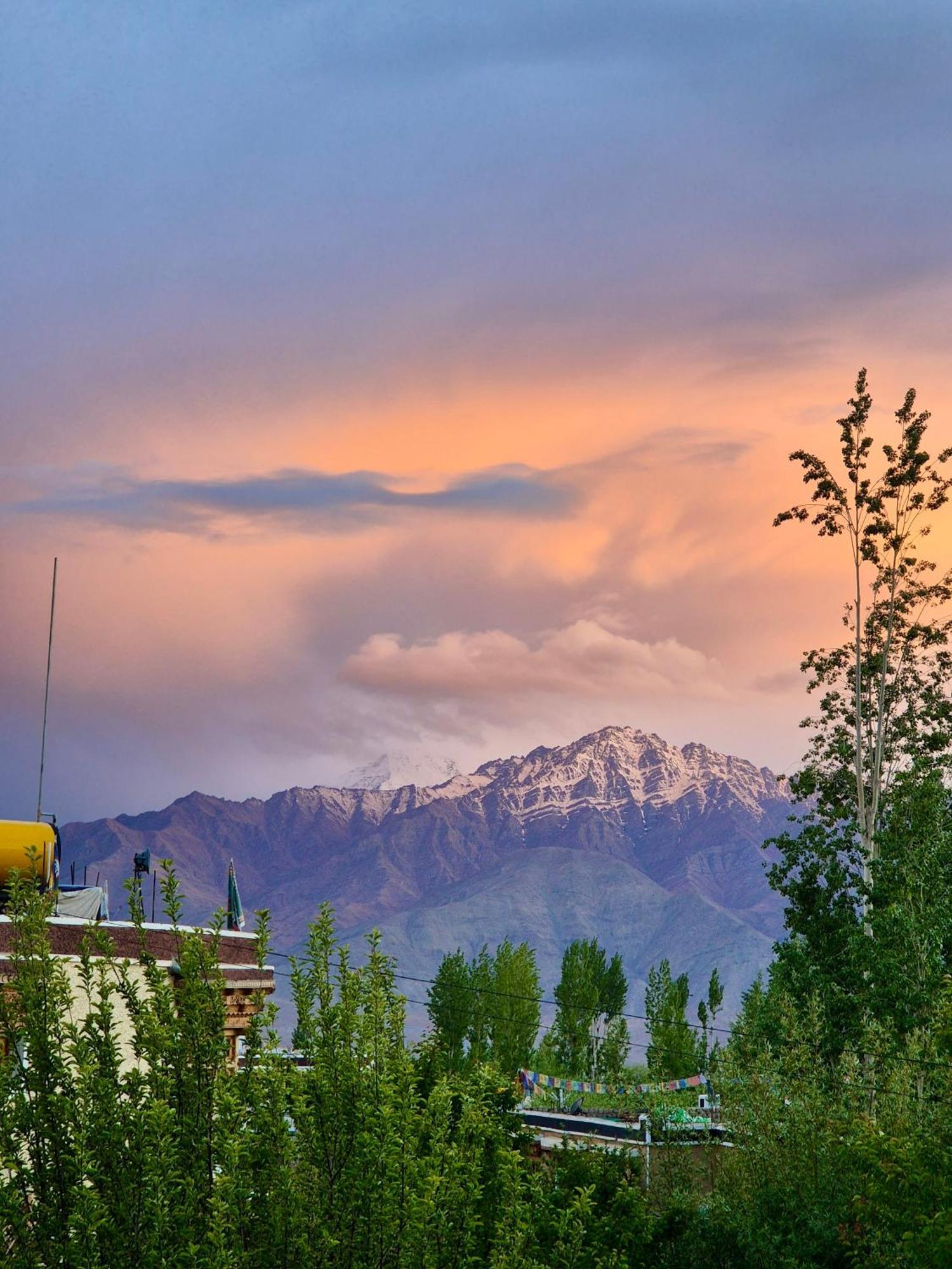 Hotel Palam Hills Leh Exterior photo
